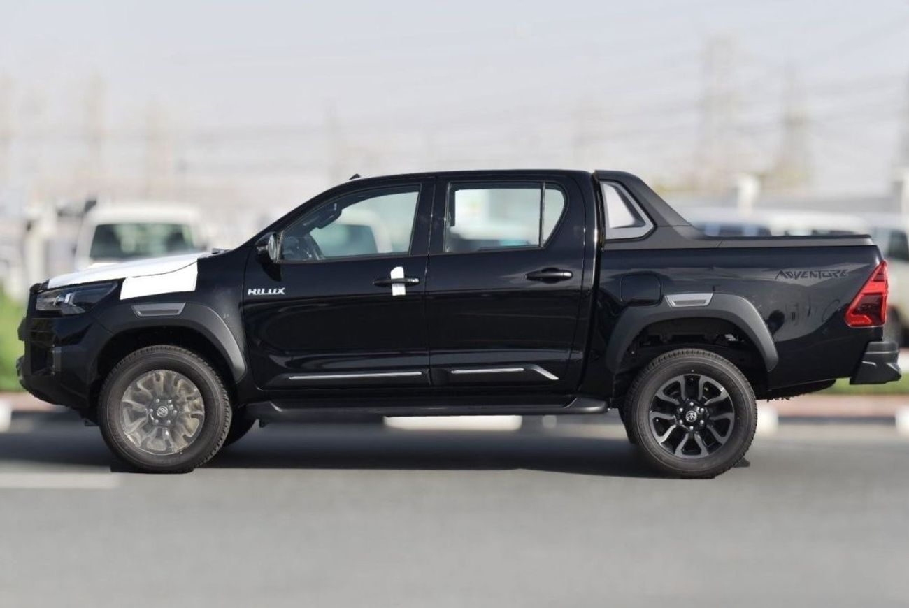 تويوتا هيلوكس Diesel Black 2025