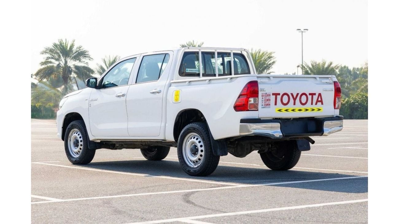 Toyota Hilux GL Double Cab 2.7L 4WD Petrol A/T / GCC Specs / Excellent Condition / Book Now