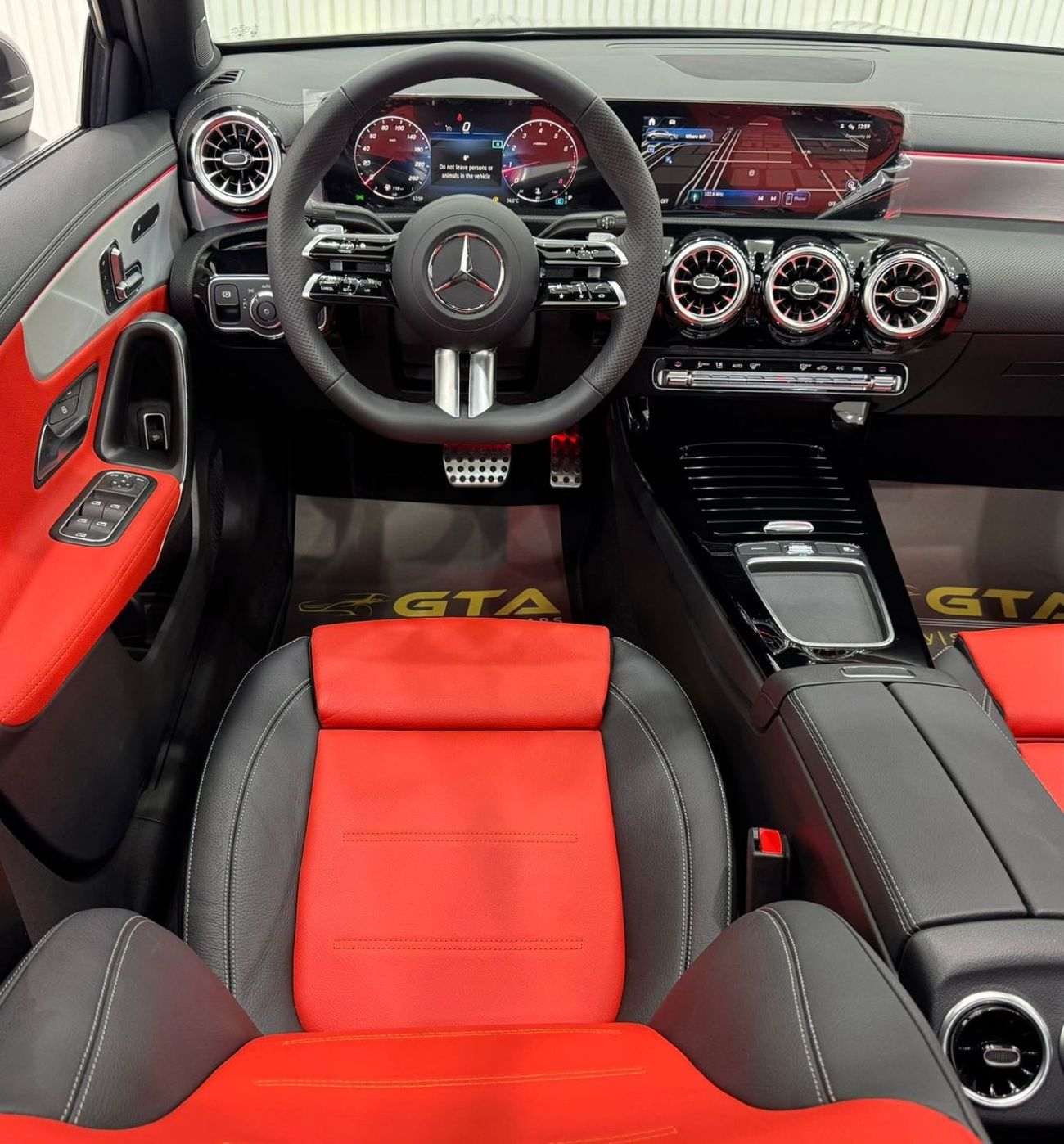 مرسيدس بنز A 200 AMG *Brand New* 2024 Mercedes Benz A200, 5 Years Mercedes Warranty, Delivery Kms, GCC