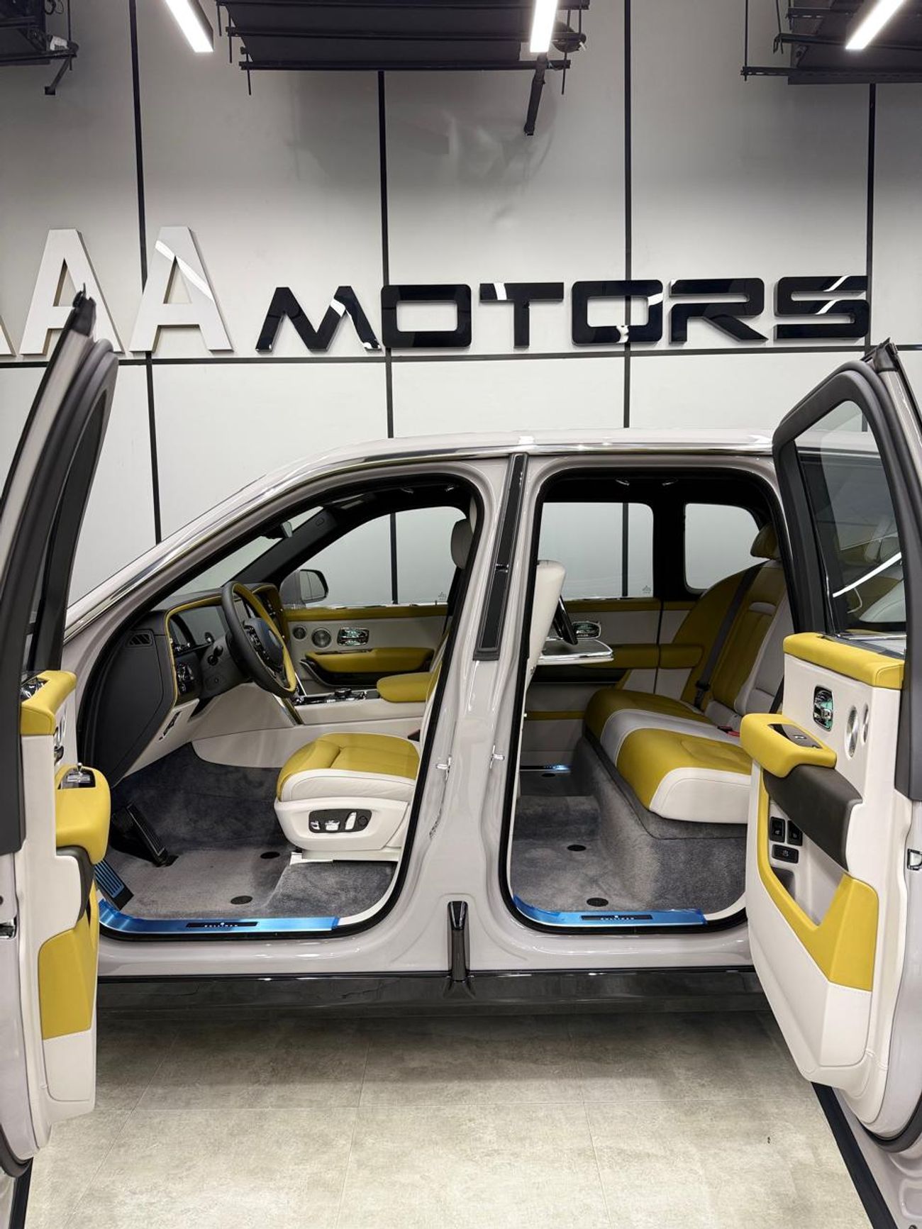 رولز رويس كولينان | Brand New | GCC Specs | 4 Years Warranty & Service | Open Mileage