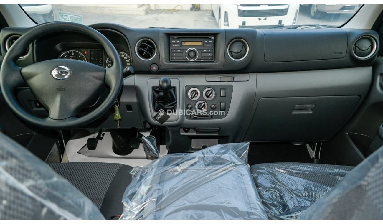 Nissan Urvan NV350 2.5L V4 M/T VAN 15″ wheels - grey interior