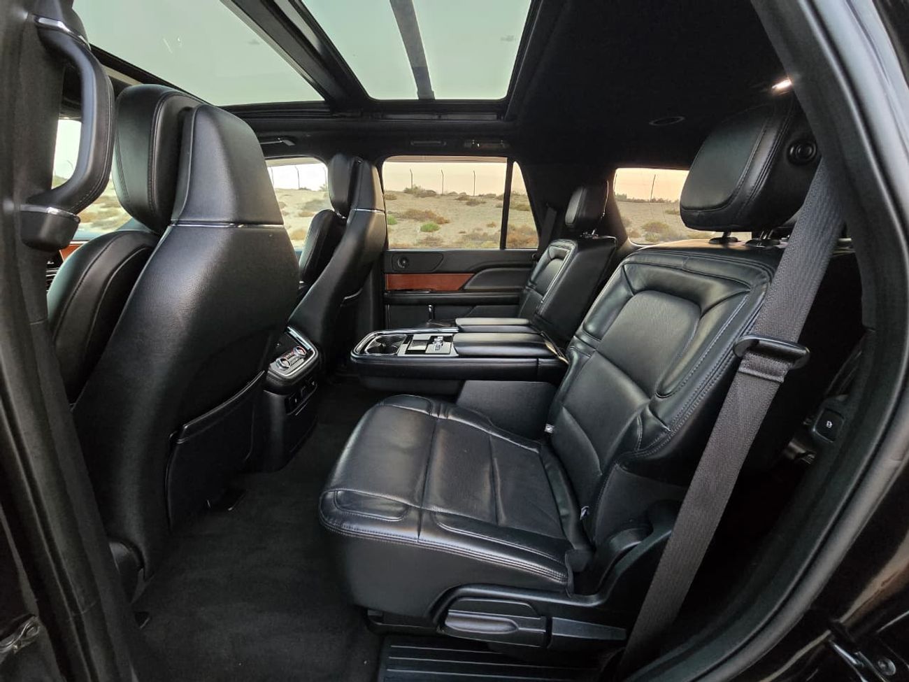 Lincoln Navigator Presidential 3.5L LINCOLN NAVIGATOR 2020 FULL OPITION // GOOD CONDITION INSIDE OUT SIDE