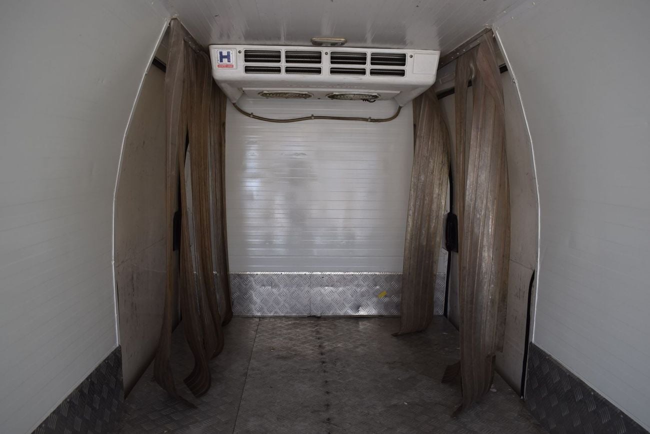 Toyota Hiace GLS -High Roof  Panal Van 2.7L