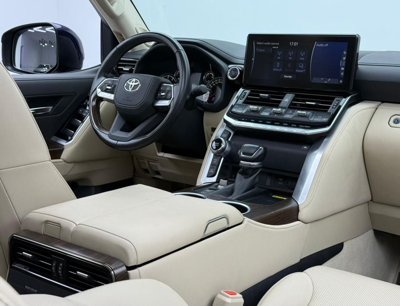 Toyota Land Cruiser 2023 Toyota Land Cruiser GXR, 2028 Toyota Warranty, Full Toyota Service History, Very Low Km, GCC