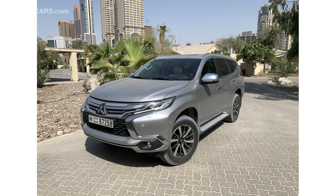 Mitsubishi Montero TOP SPEC - GLS Premium