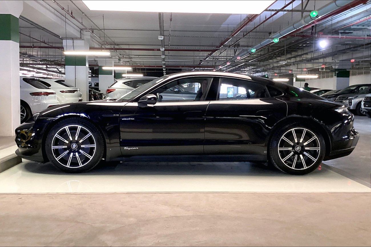 بورش تايكان Taycan | شامل الضمان | 0 ﺪﻔﻋﺓ ﺃﻮﻟﻯ