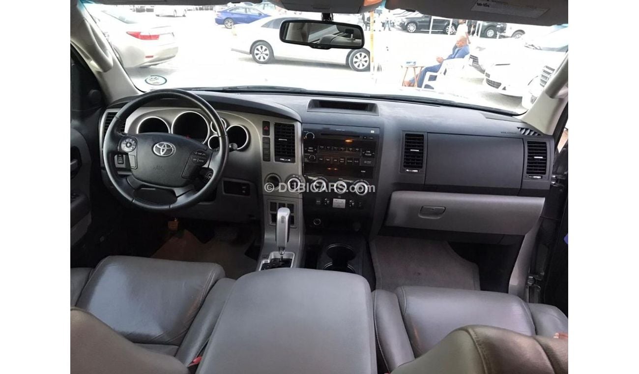 تويوتا سيكويا تويوتا سيكويا 2013 خليجي بدون حوادث ليمتد