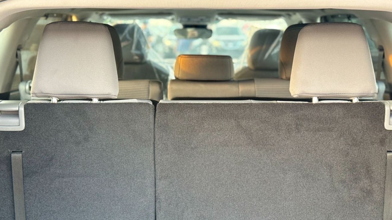 Toyota Highlander HIGHLANDER GLE HYBRID 2025 BLACK INSIDE WHITE