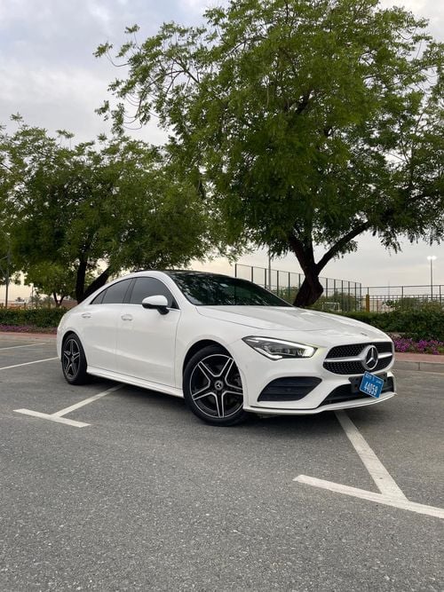 مرسيدس بنز CLA 250 Std 2.0L (221 HP)