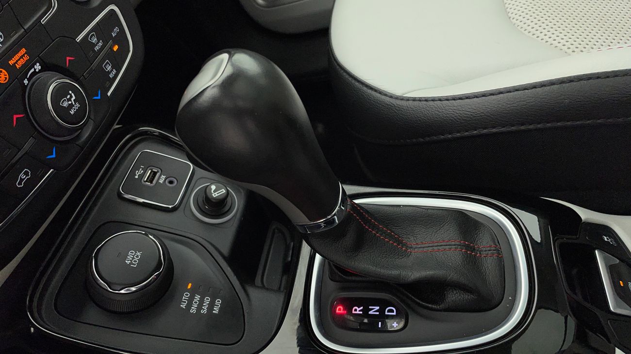 Jeep Compass LIMITED 2.4 | Zero Down Payment | Home Test Drive