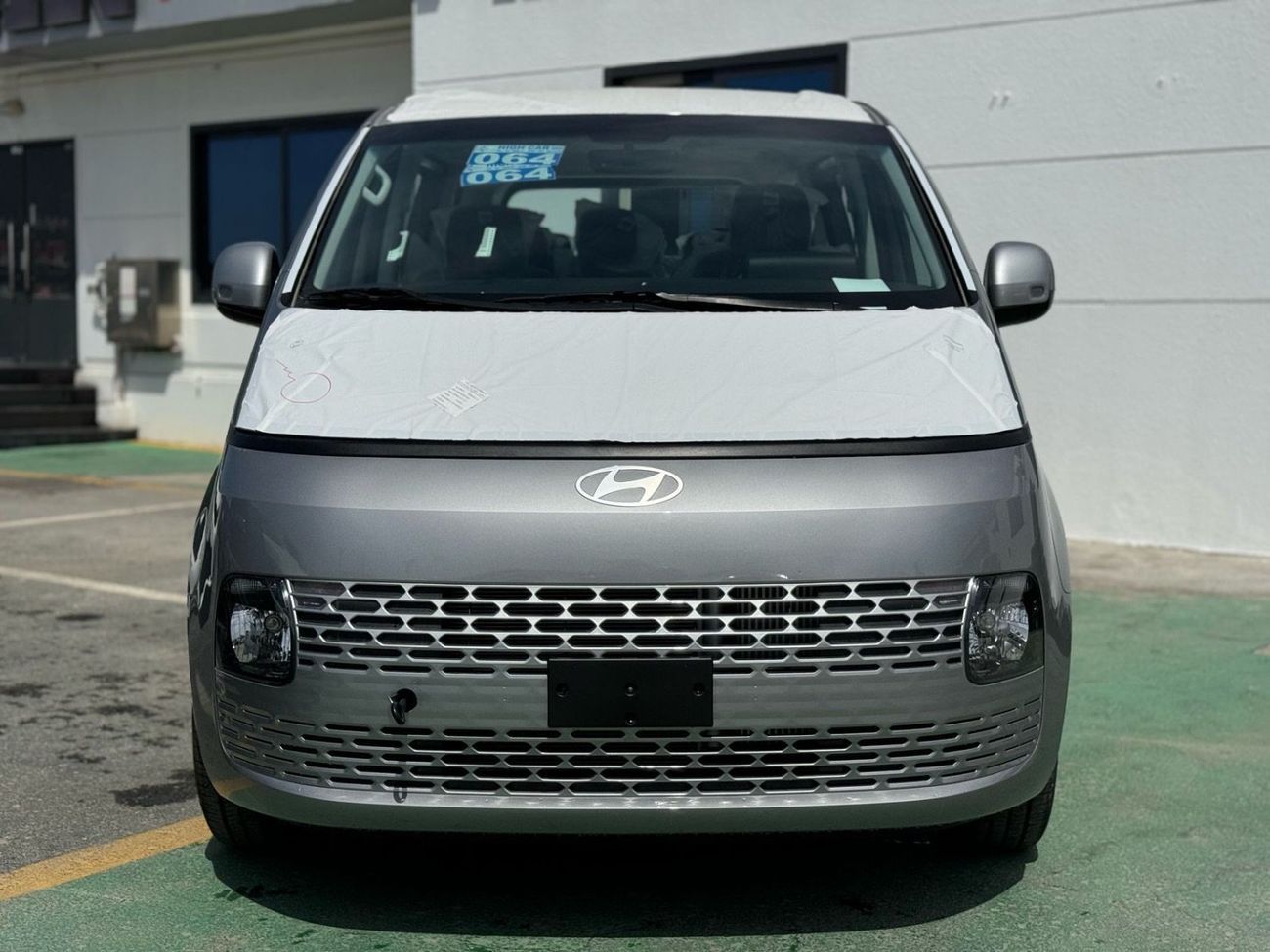 Hyundai Staria HYUNDAI STARIA 2.2L ( DSL) - 2025