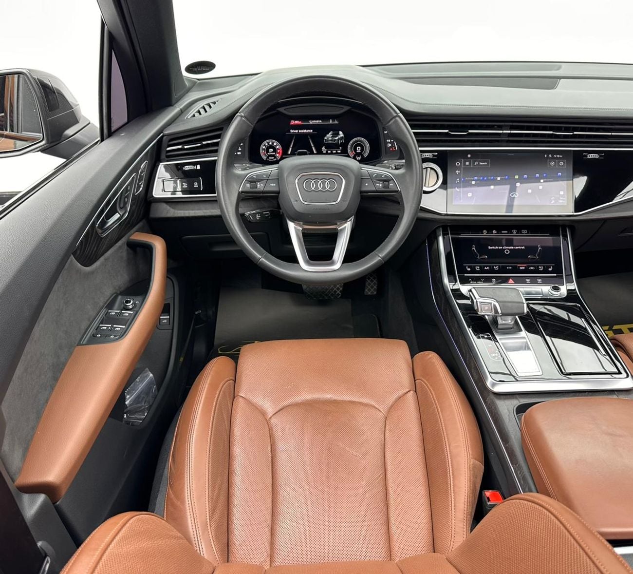 Audi Q7 55 TFSI quattro 3.0L 2021 Audi Q7 55 TFSI Quattro S-Line Black Edition, 1 Year Warranty Unlimited Km