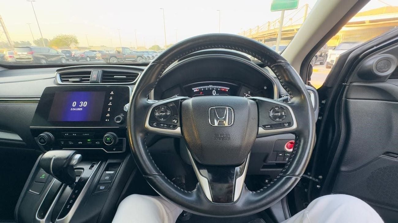 Honda CRV PREMIUM FEATURES CROSSOVER | PANORAMIC SUNROOF | AT | 1.5L PETROL ENGINE | AWD