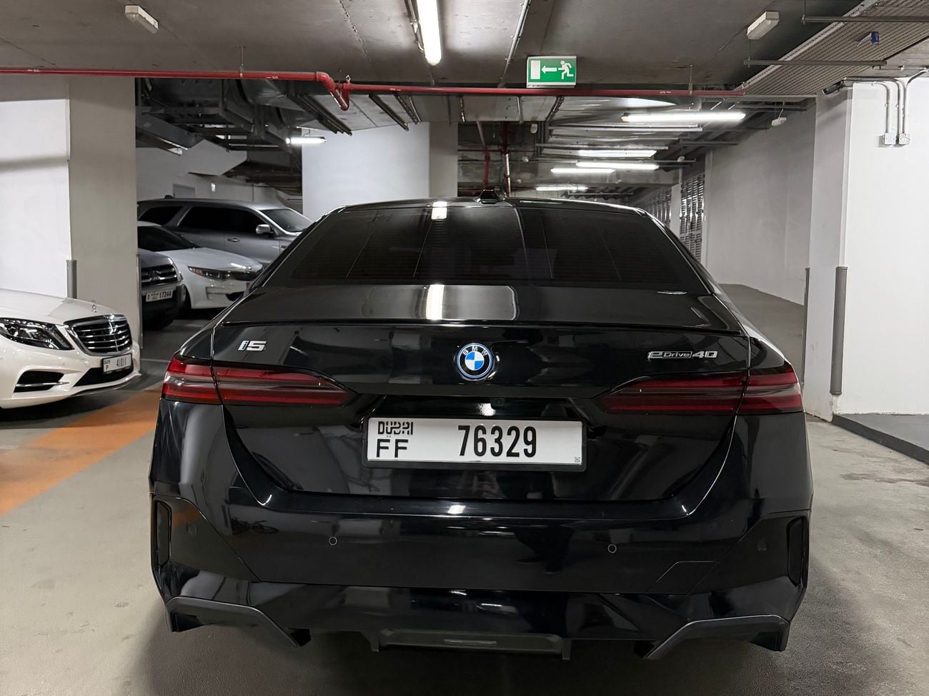 BMW i5