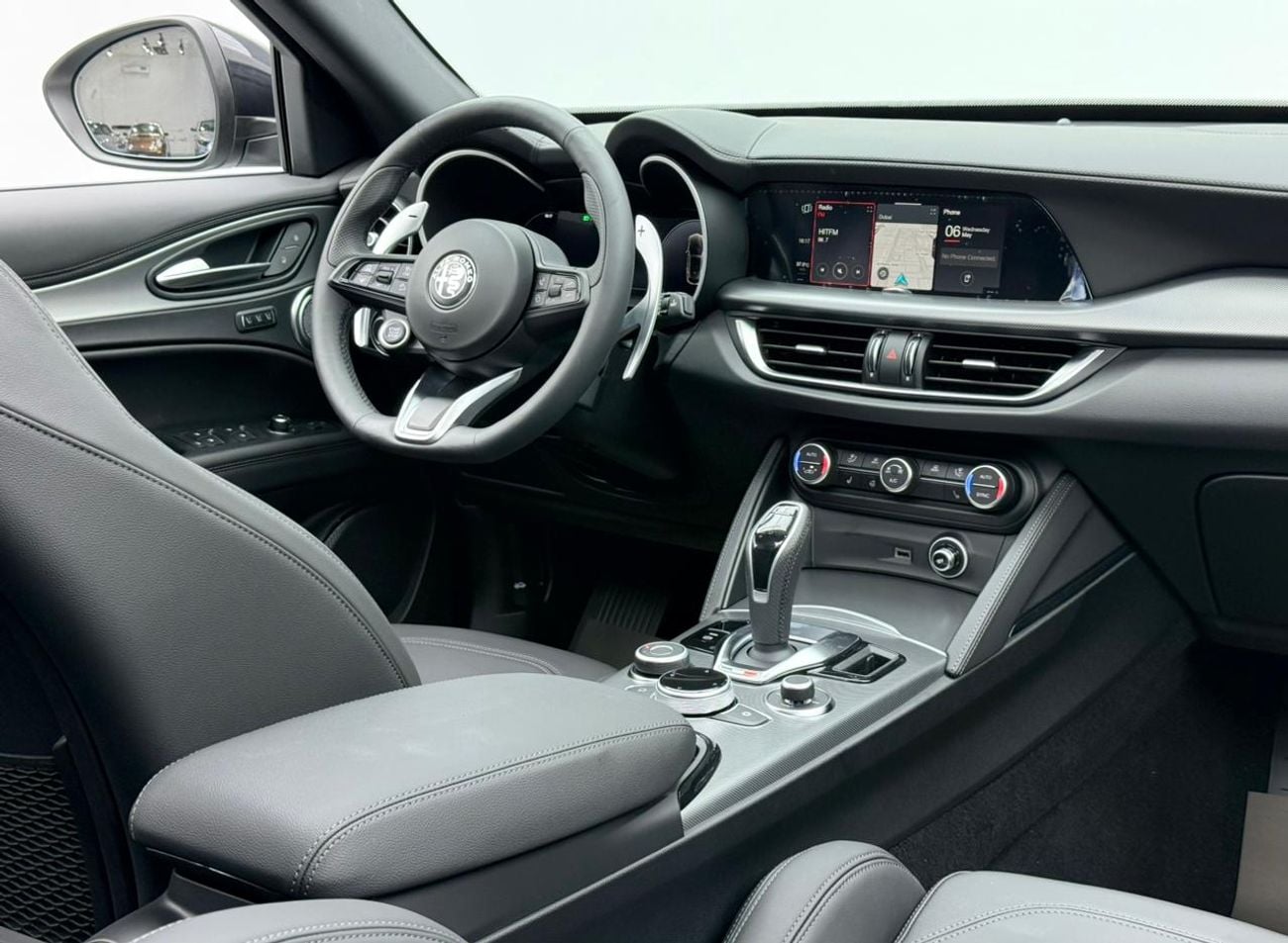 ألفا روميو ستيلفيو 2025 Alfa Romeo Stelvio Q4 Veloce, 5 Years Warranty + Service Pack, Delivery Kms, Fully Loaded, GCC