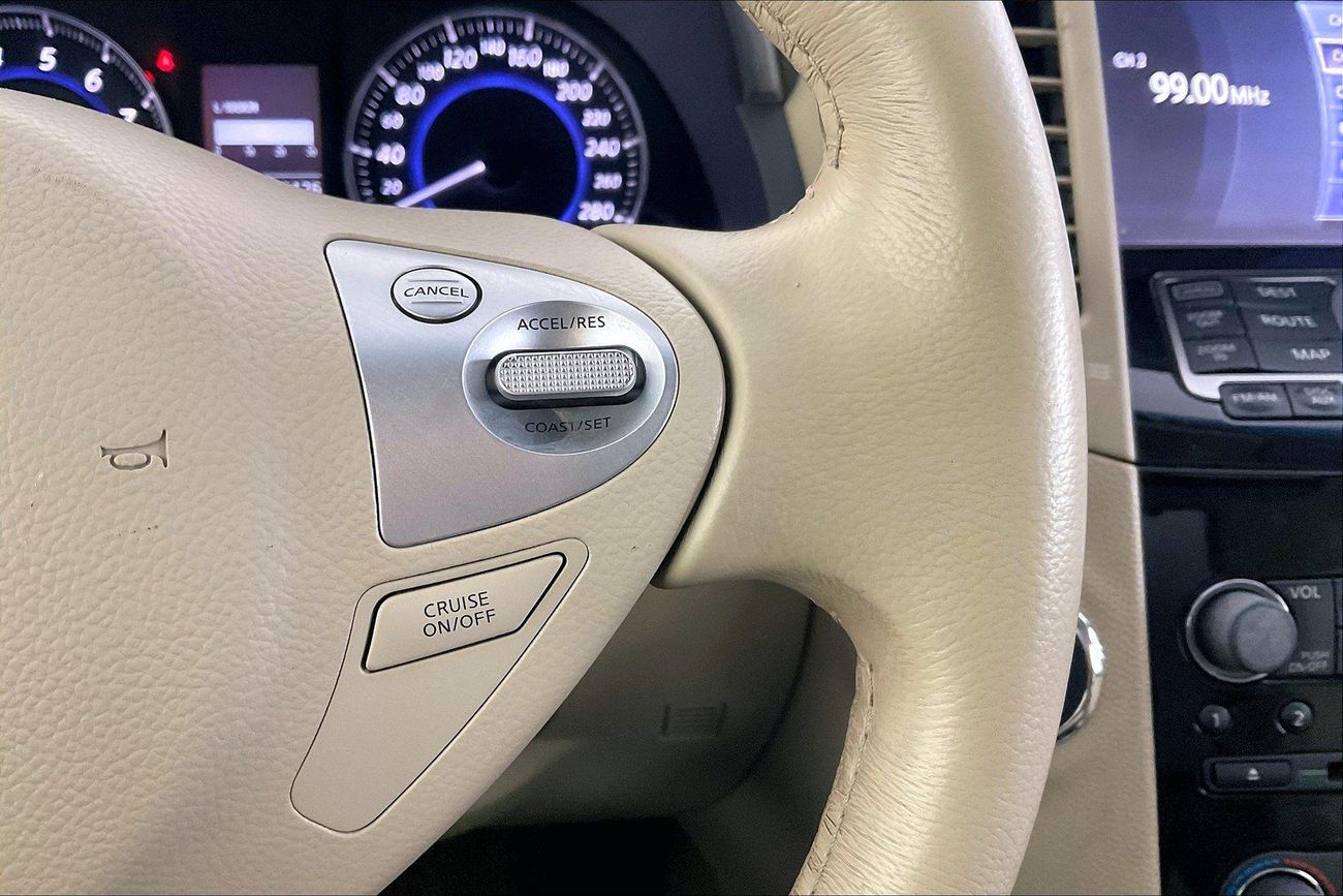 Infiniti QX70 Luxury / Luxe Sensory | Guaranteed Warranty | 0 Down Payment