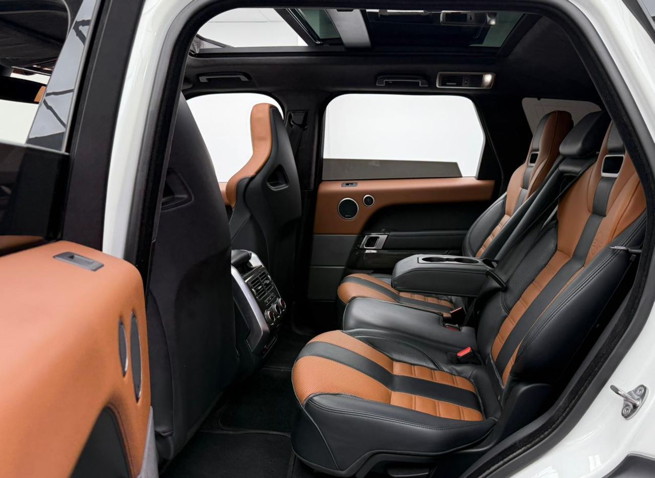 Land Rover Range Rover Sport SVR 5.0L (550 HP)