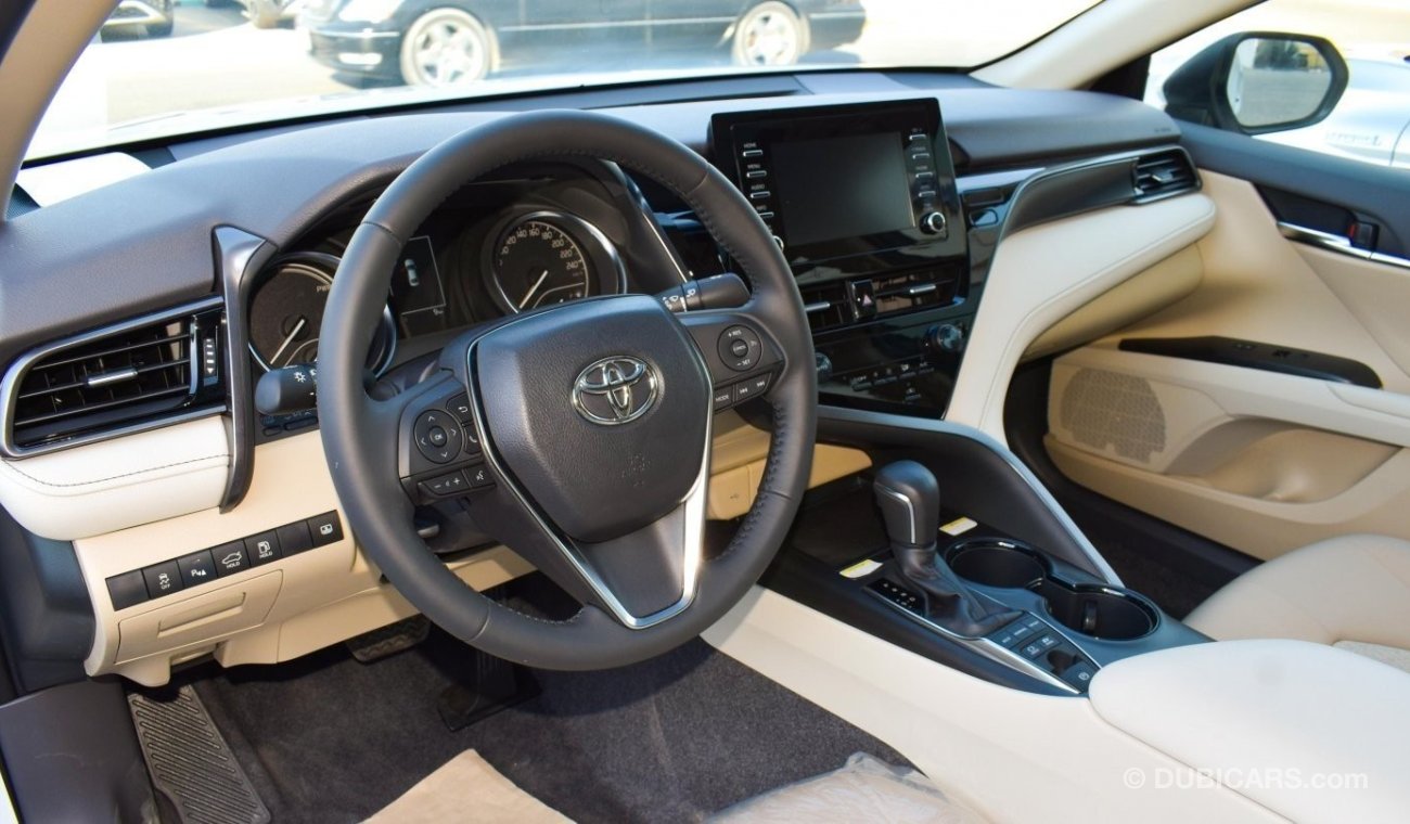 Toyota Camry GLE Hybrid 2.5 L