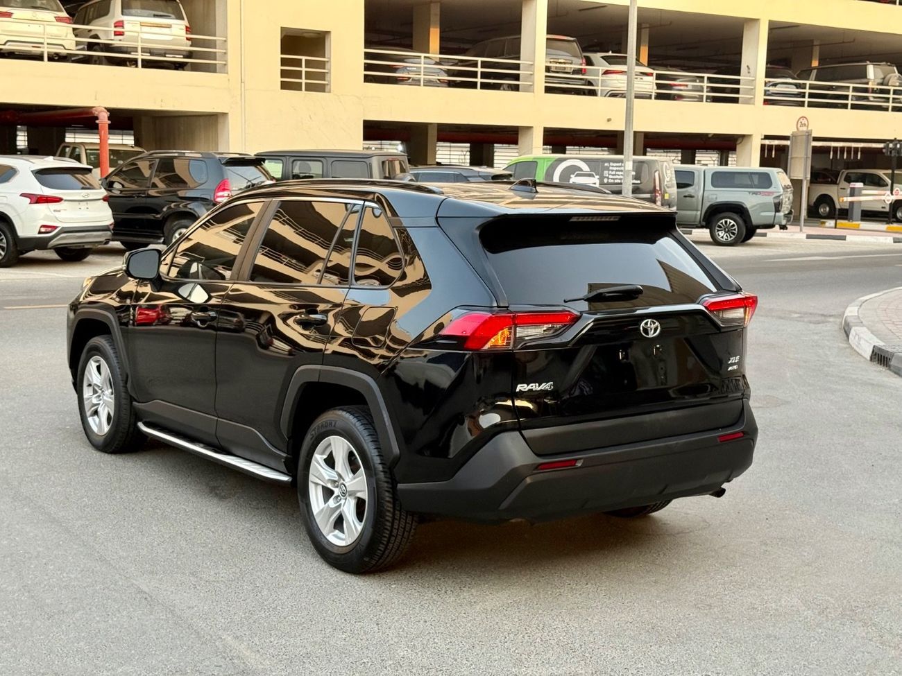 تويوتا راف ٤ 2021 XLE PUSH START AWD 2.5 USA SPEC