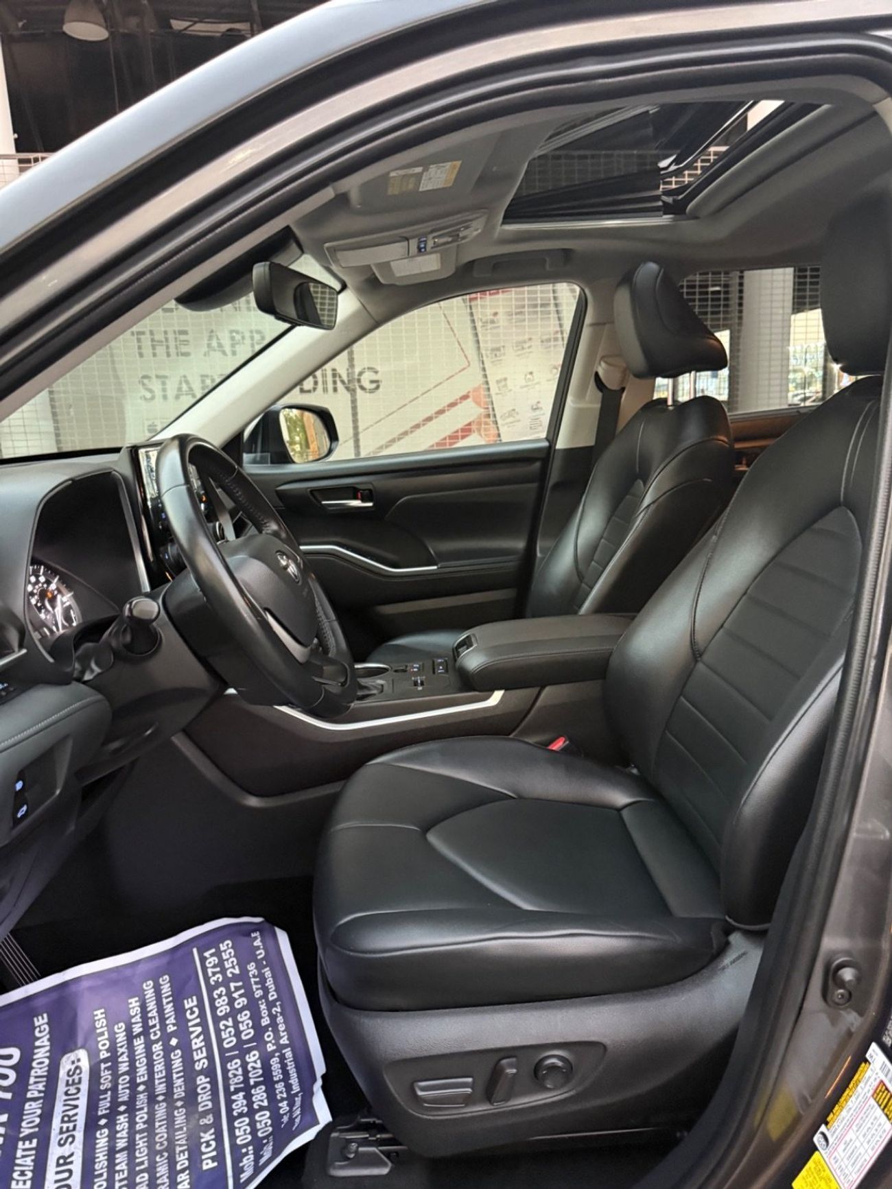 Toyota Highlander 2022 XLE LIMITED FULL OPTION 3.5 AWD USA SPEC