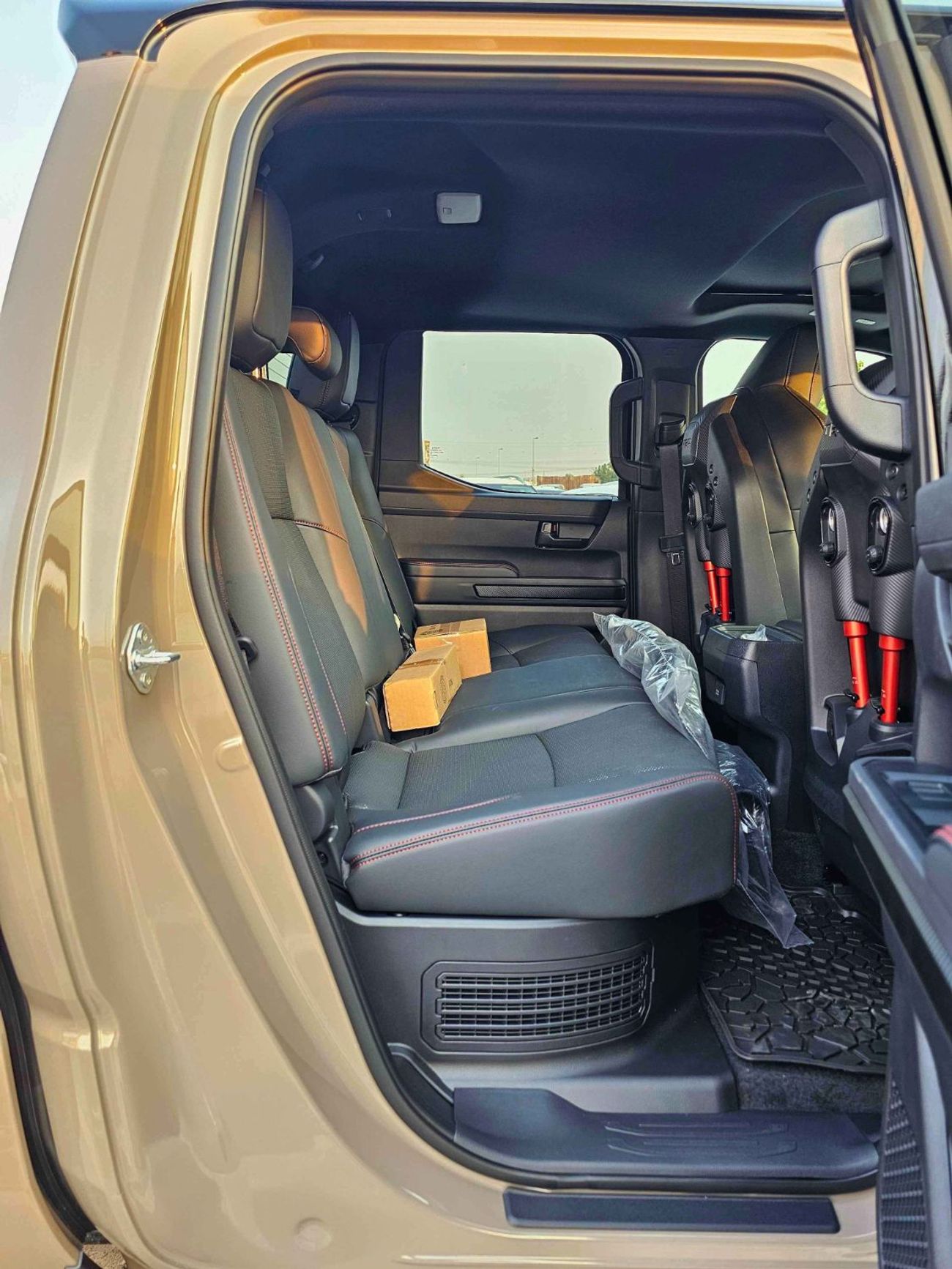 تويوتا تاكوما TRD PRO HYBRID iFORCE MAX/2.4L PETROL/14" HD TUCHSCREEN/SUNROOF/ (CODE# TTCPHV)