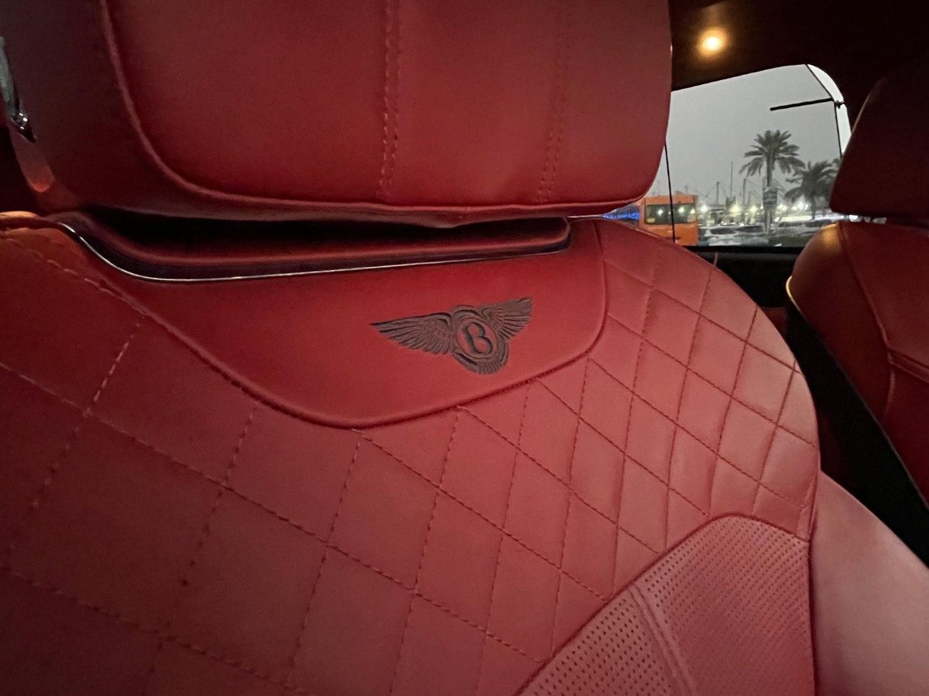 بنتلي بينتايجا Bentayga 4.0T