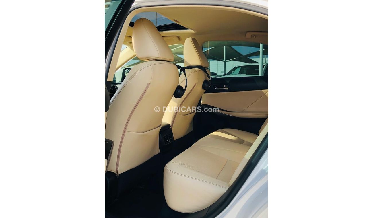 Lexus IS300 Lexus is 300 import American 2016 perfect condition