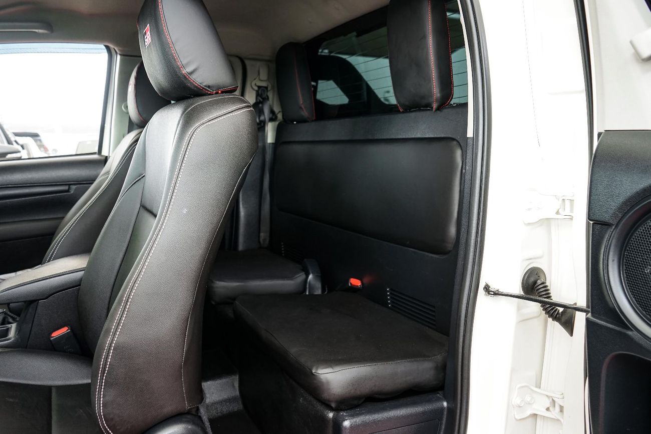 Toyota Hilux SMART CAB SINGLE CABIN