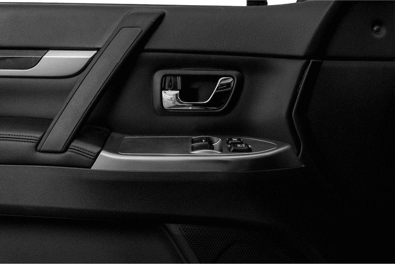 ميتسوبيشي باجيرو GLS 3.8L