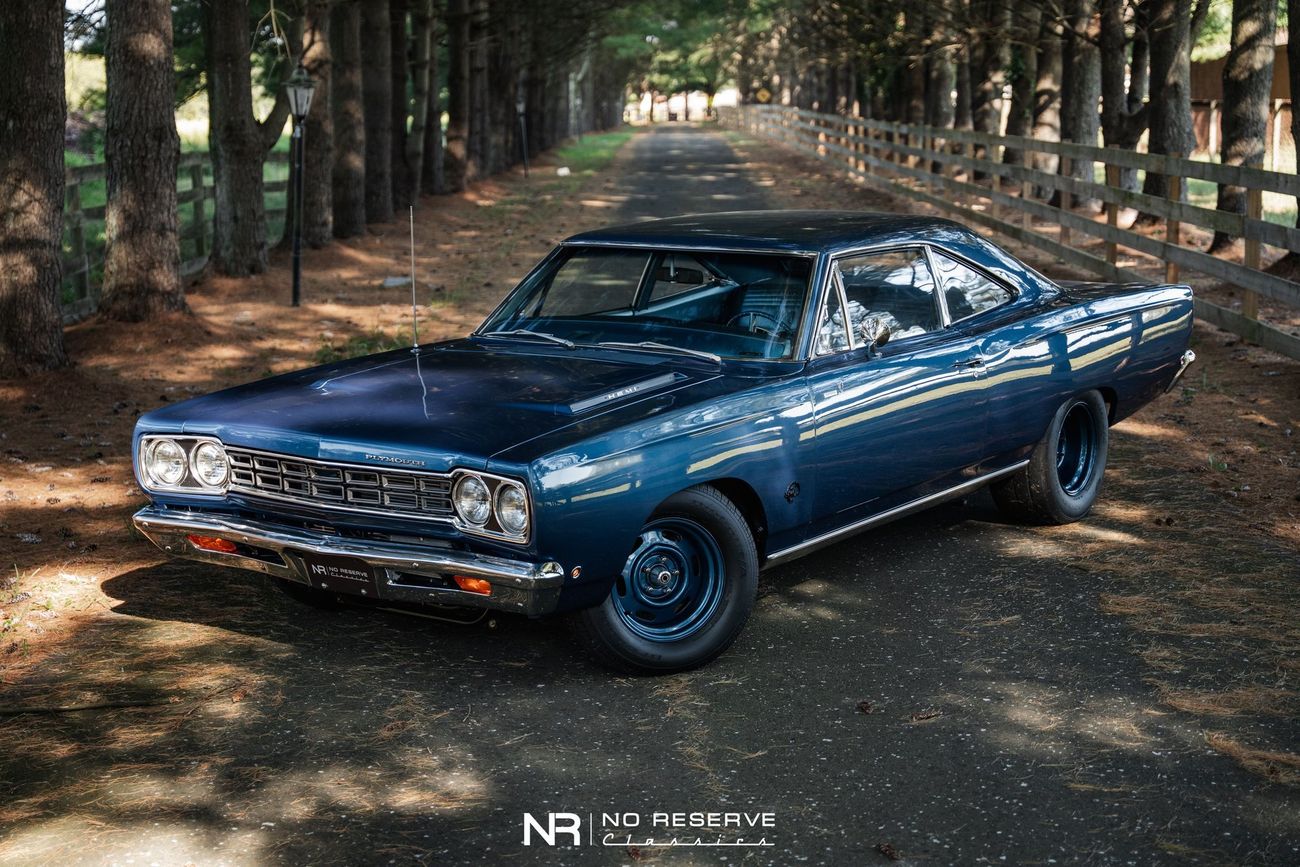 Plymouth Road Runner 426 Hemi Hellephant powered 1 of 1 Pro Touring Restomod
