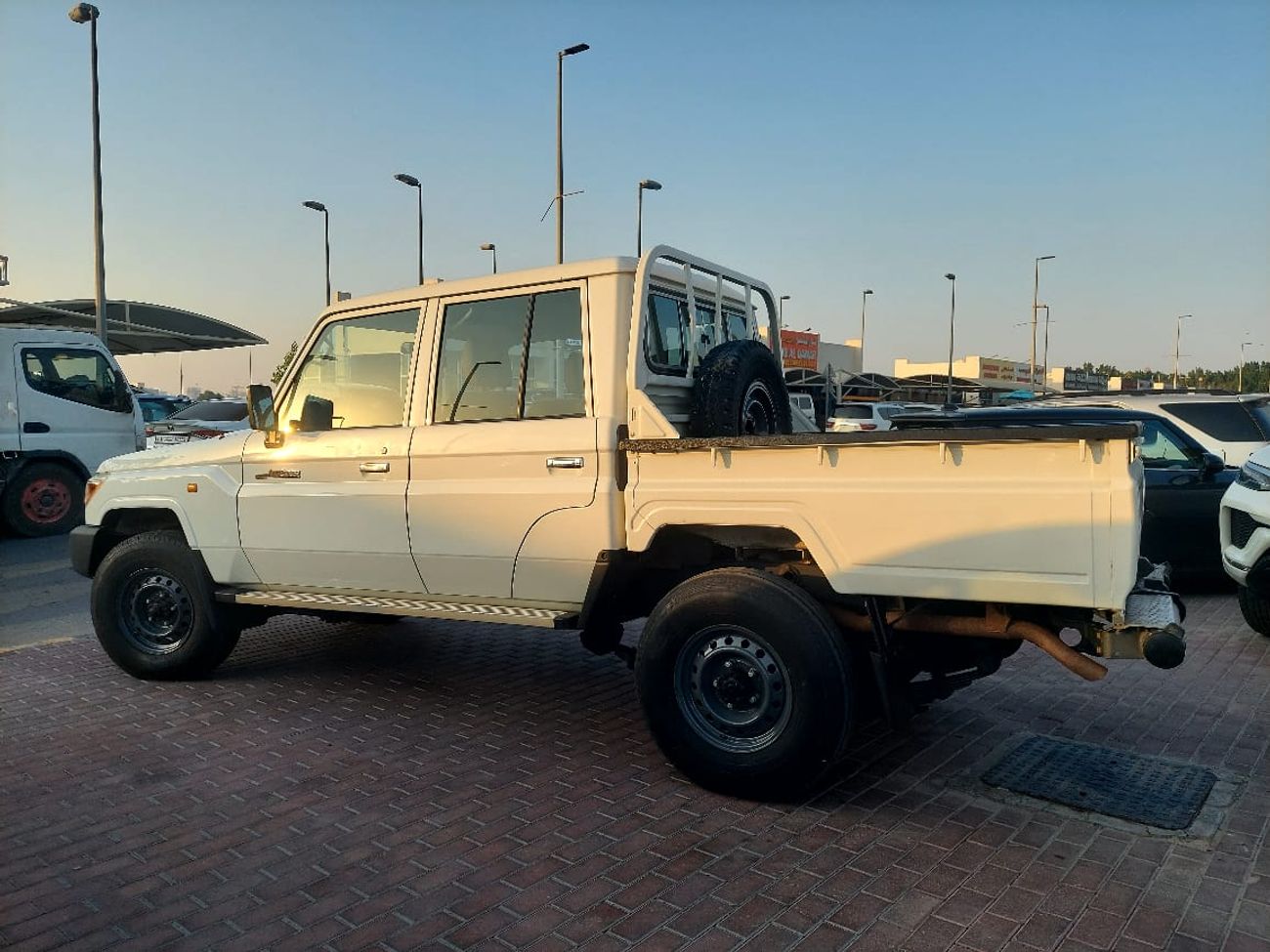 Toyota Land Cruiser Pick Up DC 4.2L DIESEL MANUAL TRANSMISSION ( 1HZ)