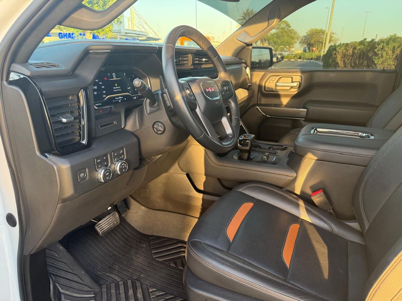 GMC Sierra 5.3L V8 AT4 Regular Cab (AWD)