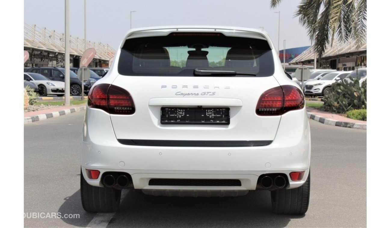 Porsche Cayenne GTS CAYENNE GTS FULLY LOADED 2014 GCC LOW MILEAGE IN MINT CONDITION