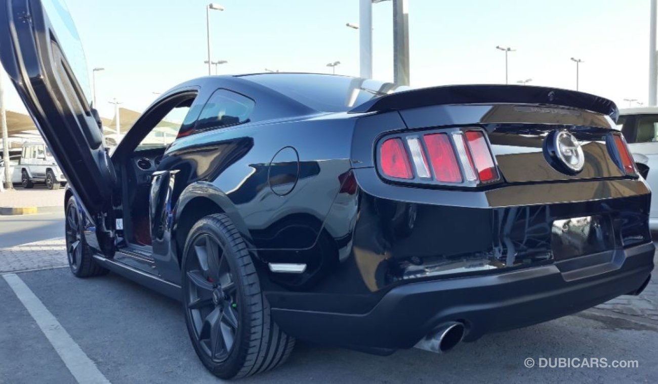 Ford Mustang GT 2010 Gulf specs Full options Full service agency