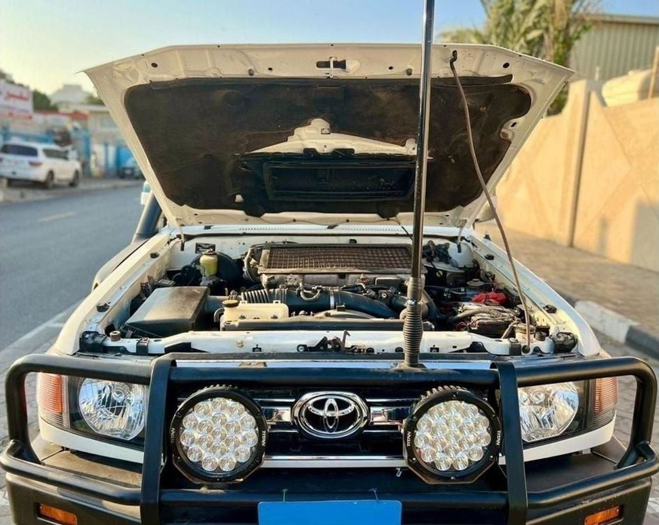 Toyota Land Cruiser 70 Diesel 4.5 Liter Right Hand Drive 5 Doors Manual Gear