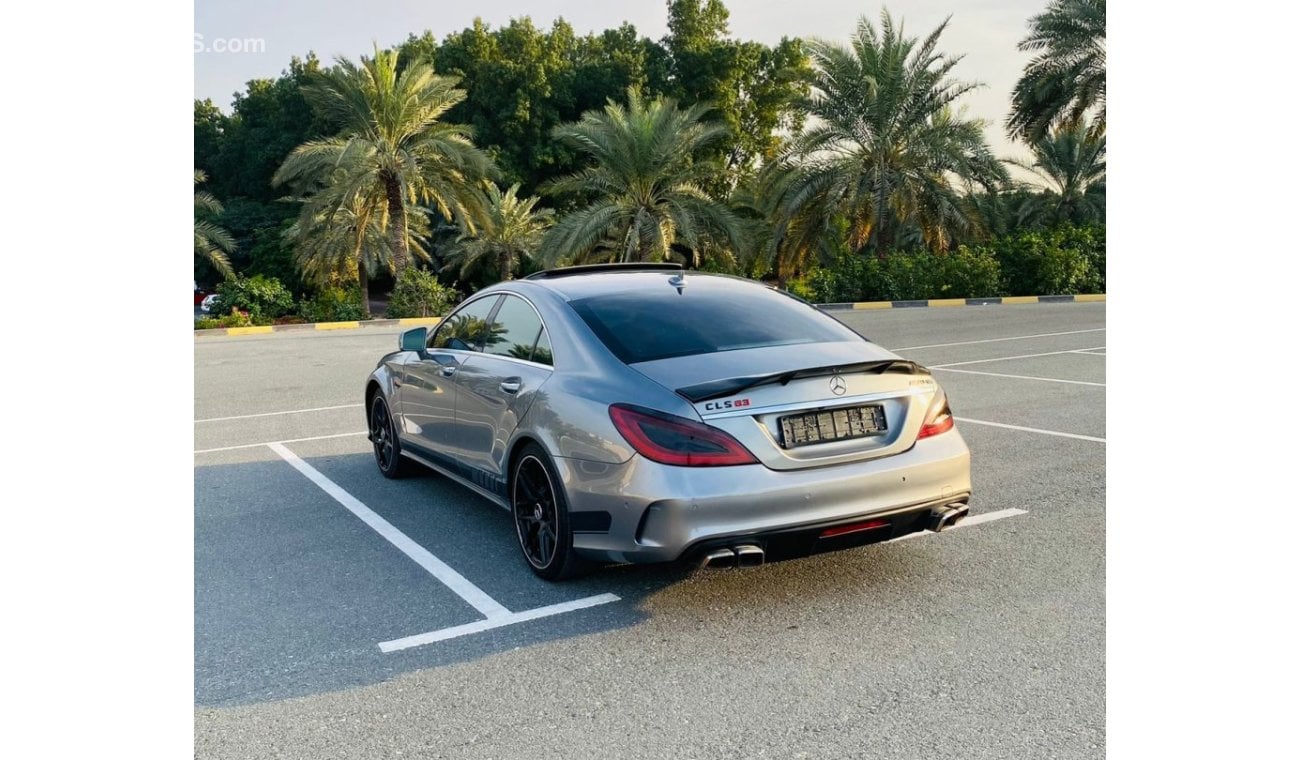 مرسيدس بنز CLS 55 AMG السياره بحاله ممتازه جدا لا تحتاج إلى شيء