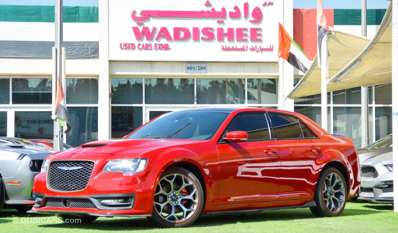 كرايسلر 300s SOLD!!!!Chrysler SRT8 300S V6 2015/ FullOption/ Panoramic Roof/ Very Good Condition