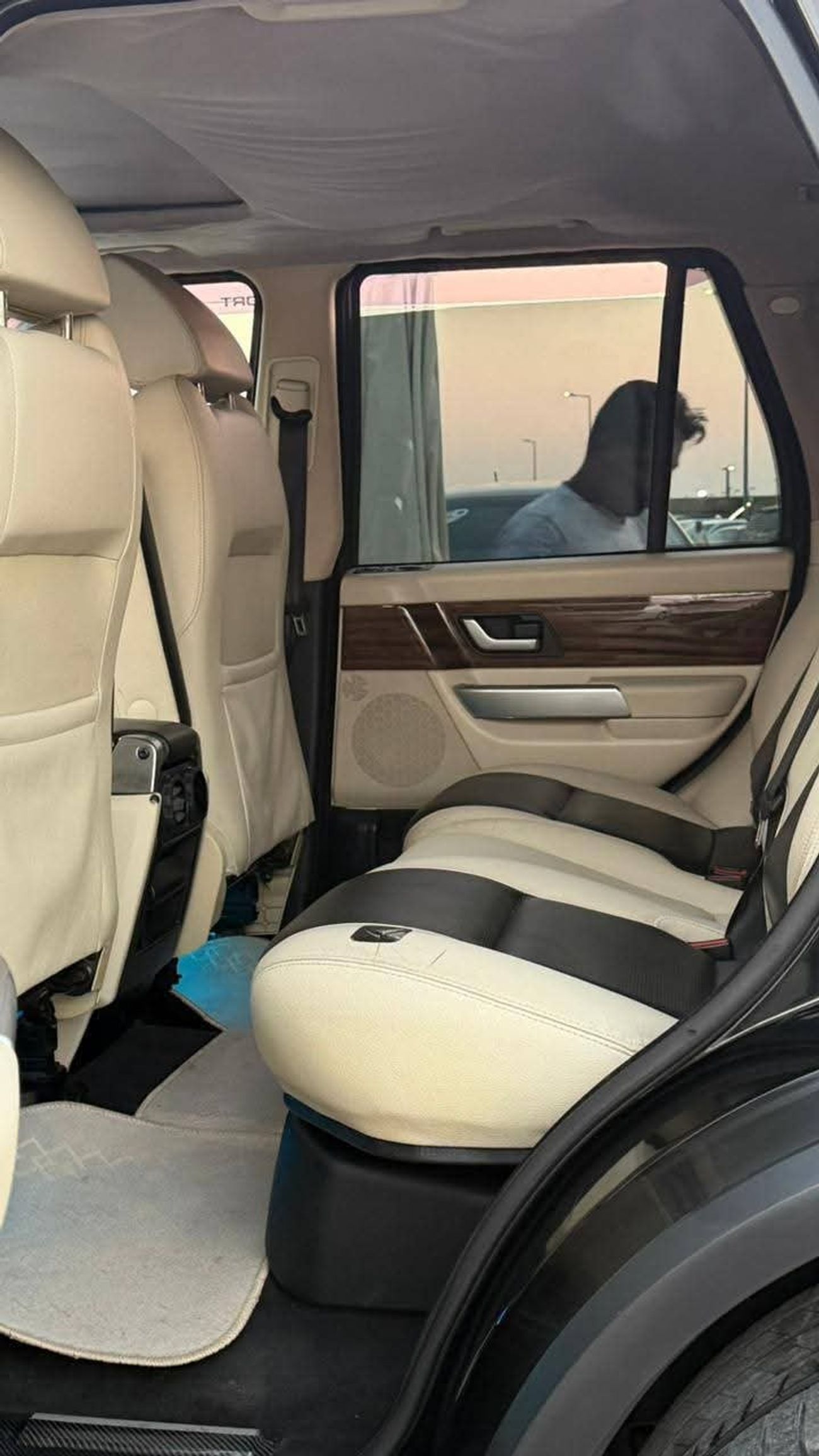 Land Rover Range Rover Sport Gcc specs converted to 2013