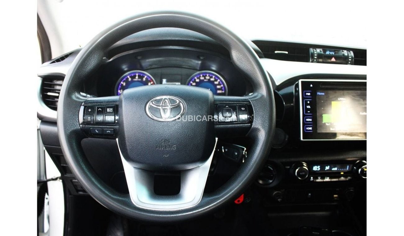 تويوتا هيلوكس GLS تويوتا هايلوكس 2020 بنزين فور ويل خليجي اوتوماتيك بحالة ممتازة