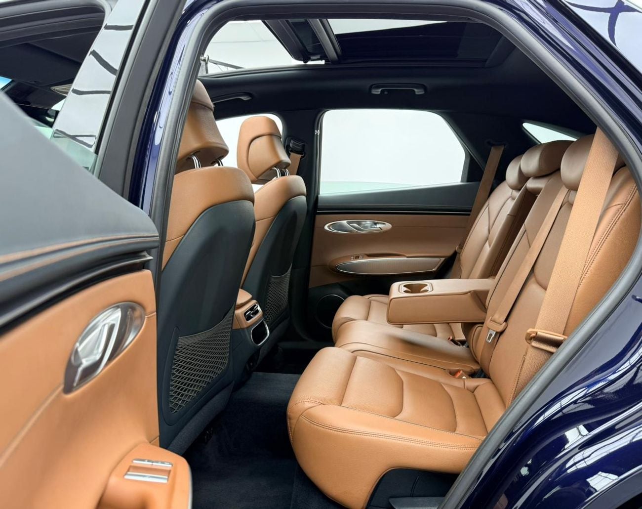 Genesis GV70 PREMIUM 2024 Genesis GV70 Premium, 2030 Genesis Warranty + Service Pack, Full Genesis Service History, GCC