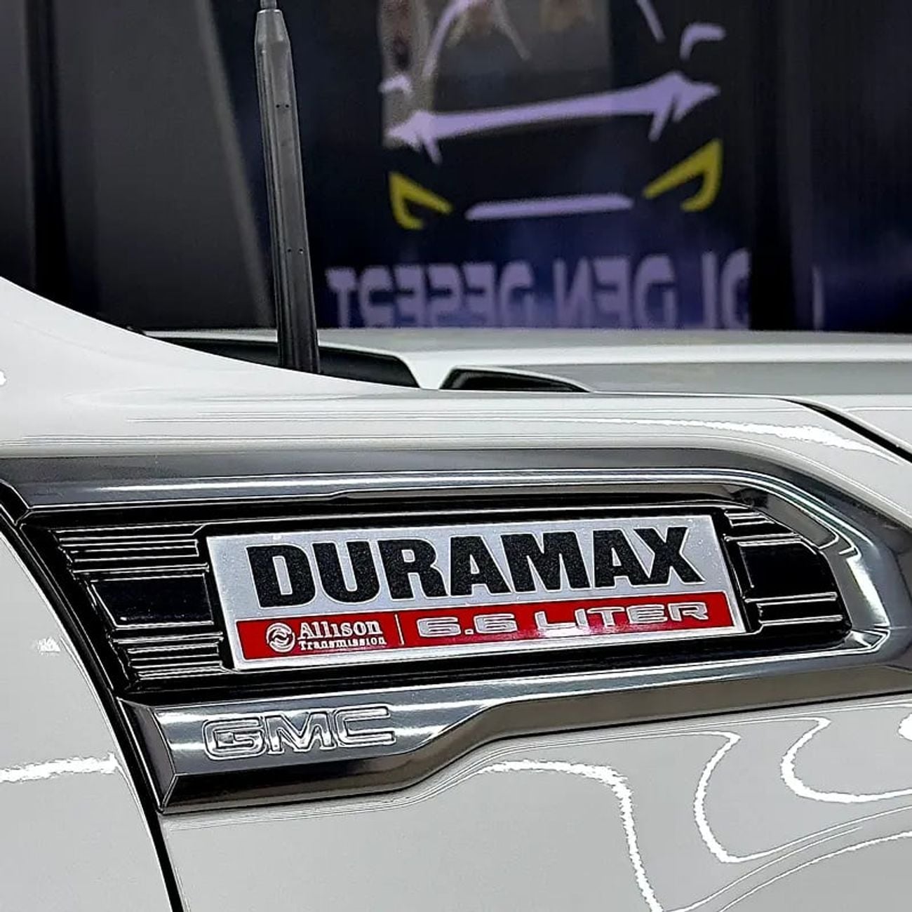 GMC Sierra 2500 HD Denali 6.0L Single Cab Utility RWD 2500 HD AT4 - DIESEL