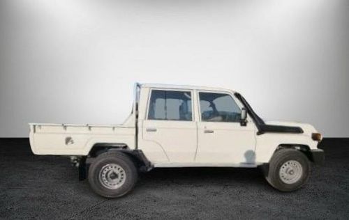 Toyota Land Cruiser Pick Up LC 79 | 4.0 L | V6 | Double Cabin | Manual | Petrol