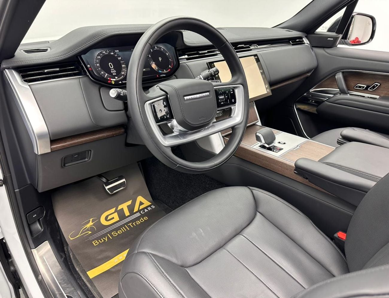 Land Rover Range Rover LWB SE P530 4.4L 2025 Land Rover Range Rover SE P530 LWB, Warranty, Excellent Condition