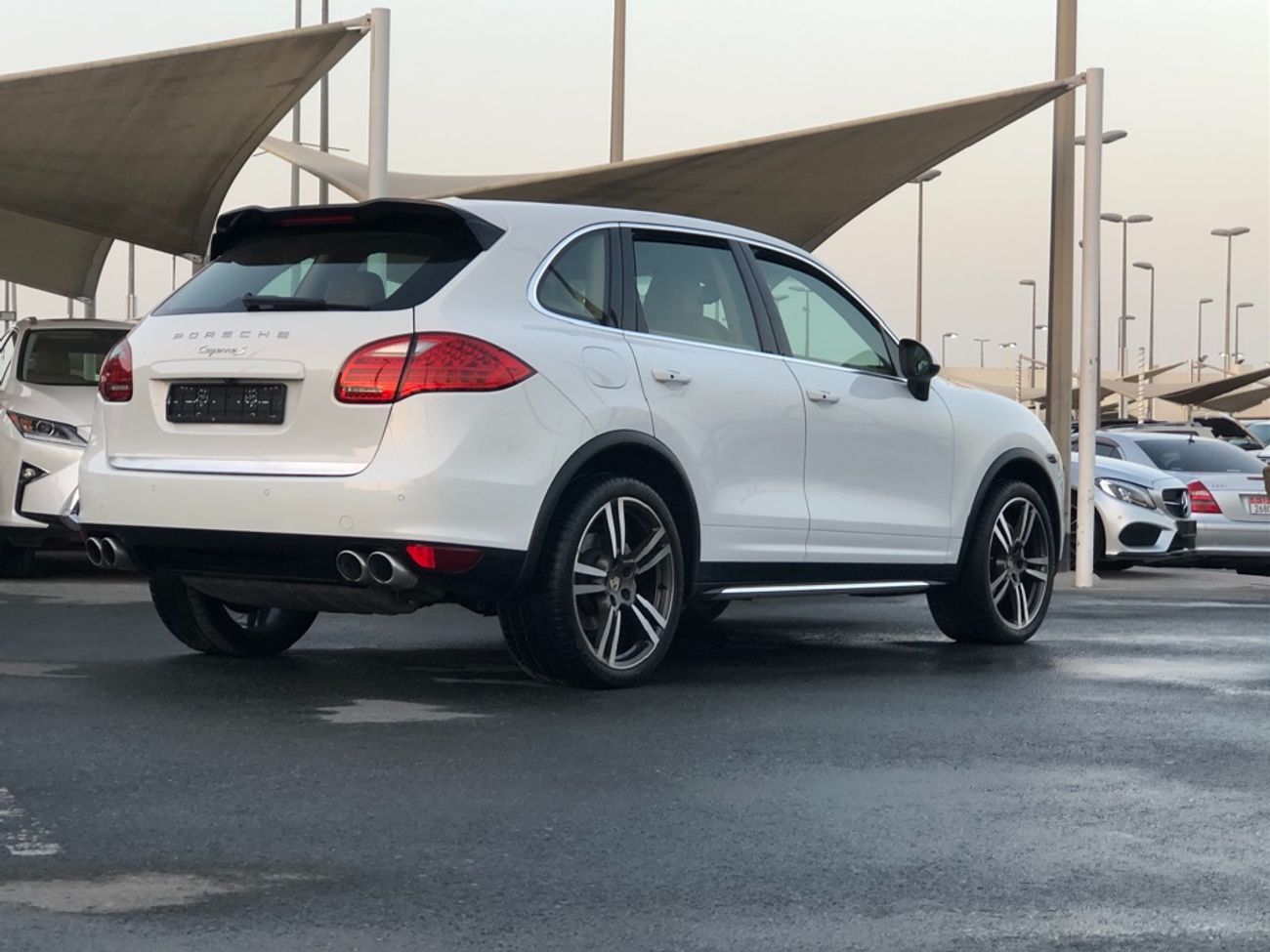 Porsche Cayenne PORSCHE Cayenne S MODEL 2013 GCC CAR PERFECT CONDITION FULL OPTION PANORAMIC ROOF LEATHER SEATS