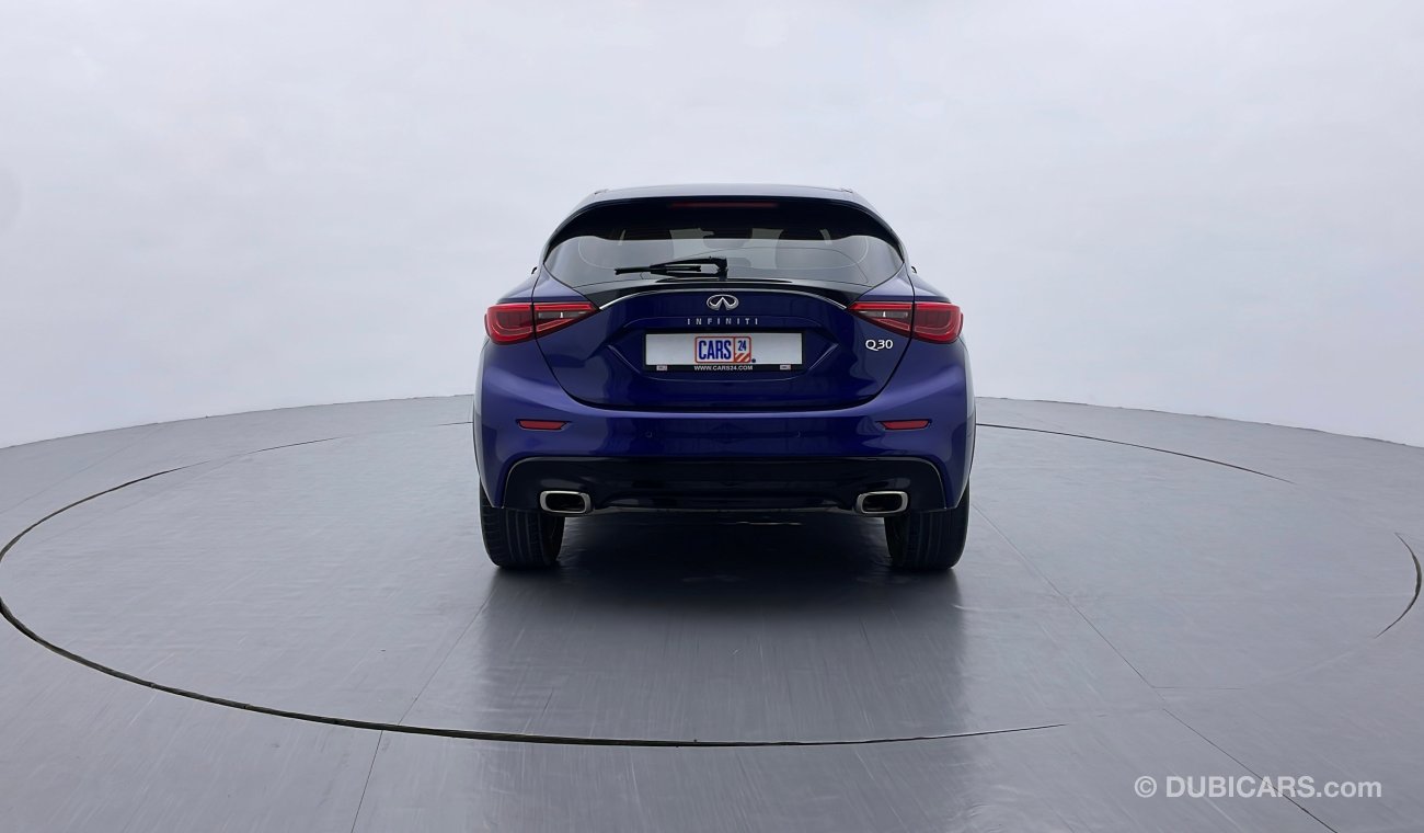 Infiniti Q30 COMFORT 1.6 | Under Warranty | Inspected on 150+ parameters