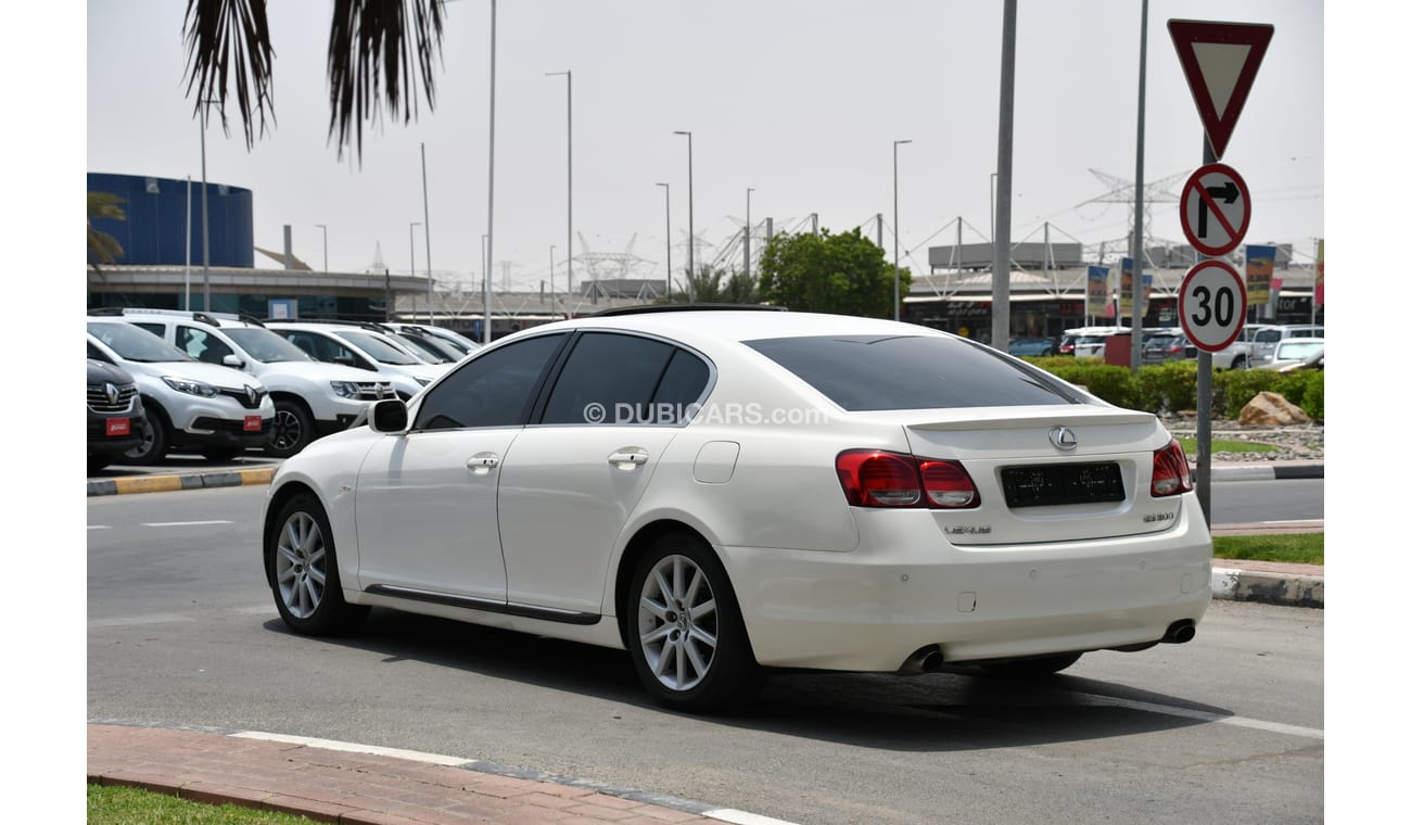 لكزس GS 300 2005 - GOOD CONDITION - GCC SPECS - SUN ROOF-LEATHER SEATS