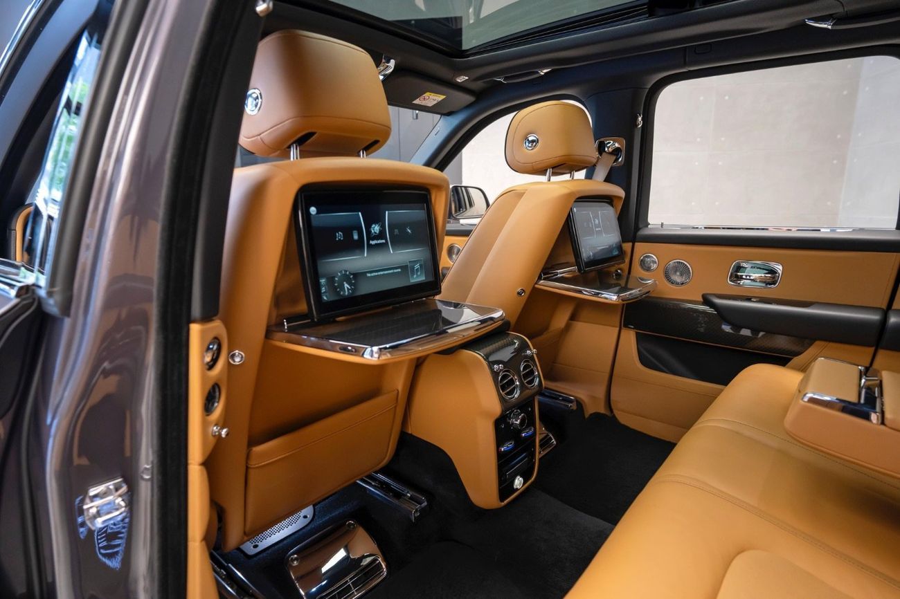 Rolls-Royce Cullinan 2020 BLACK BADGE | AGMC SERVES HISTORY