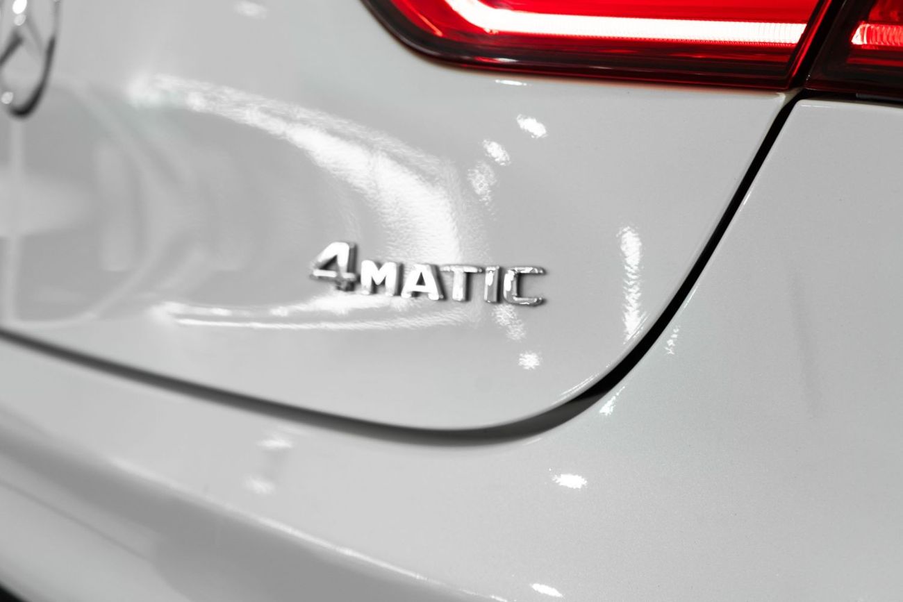 مرسيدس بنز GLC 250 4MATIC