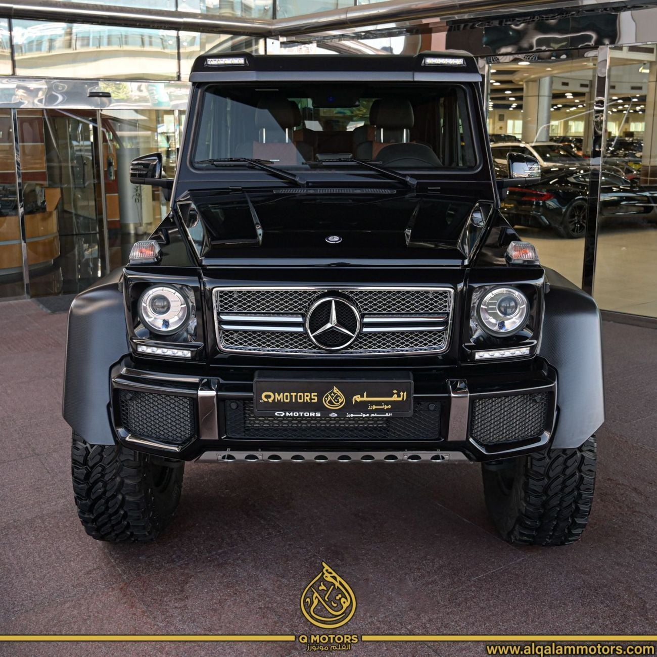 Mercedes Benz G63 AMG STD 4.0L 2014 MERCEDES BENZ G63 6X6 GCC DONE ONLY 1000KM