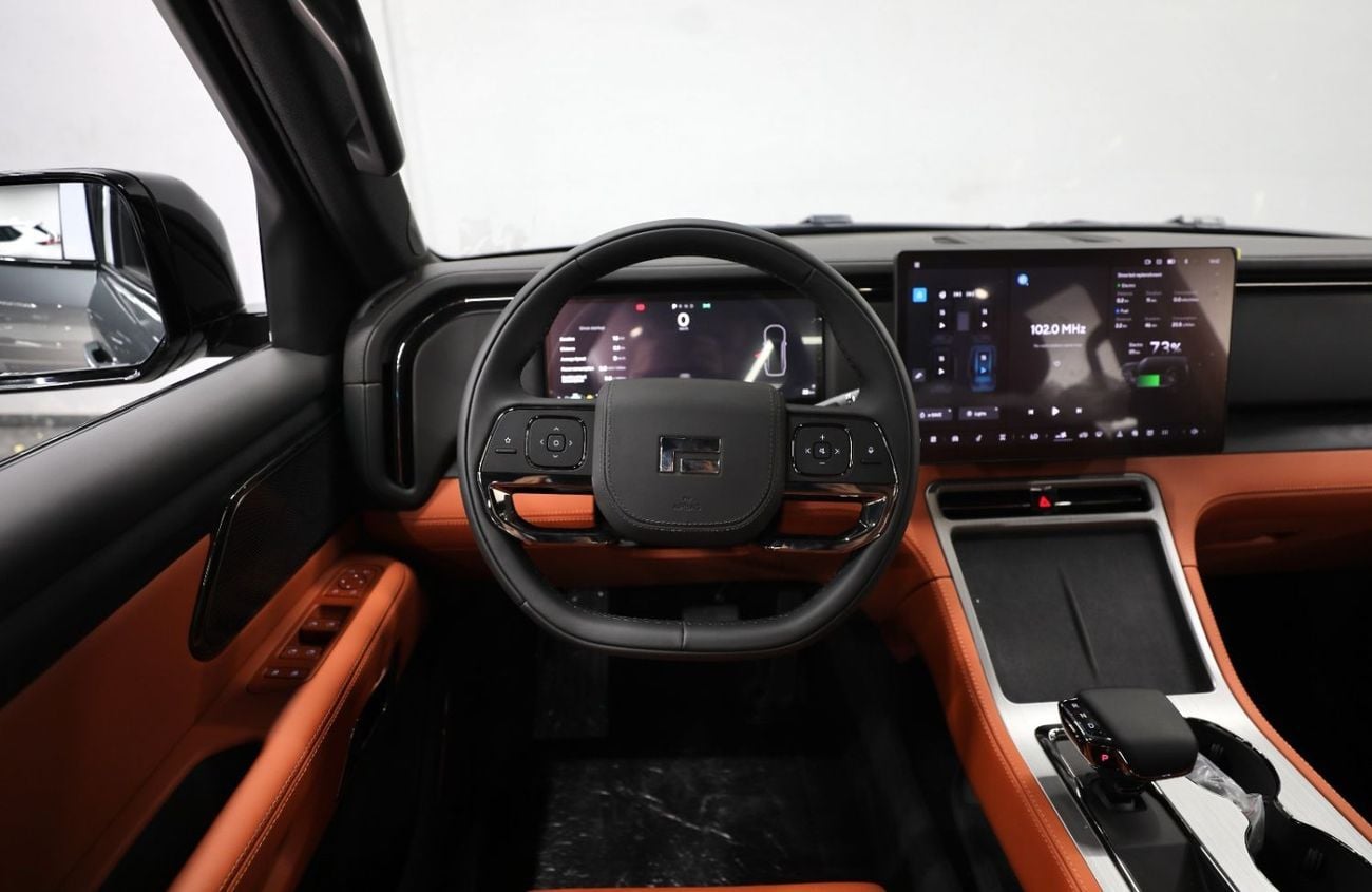 روكس 01 VIP 7 Seats | Brand New | 5 Years Warranty | AED 4,650 monthly with 0% Downpayment | Ref#ROX0126